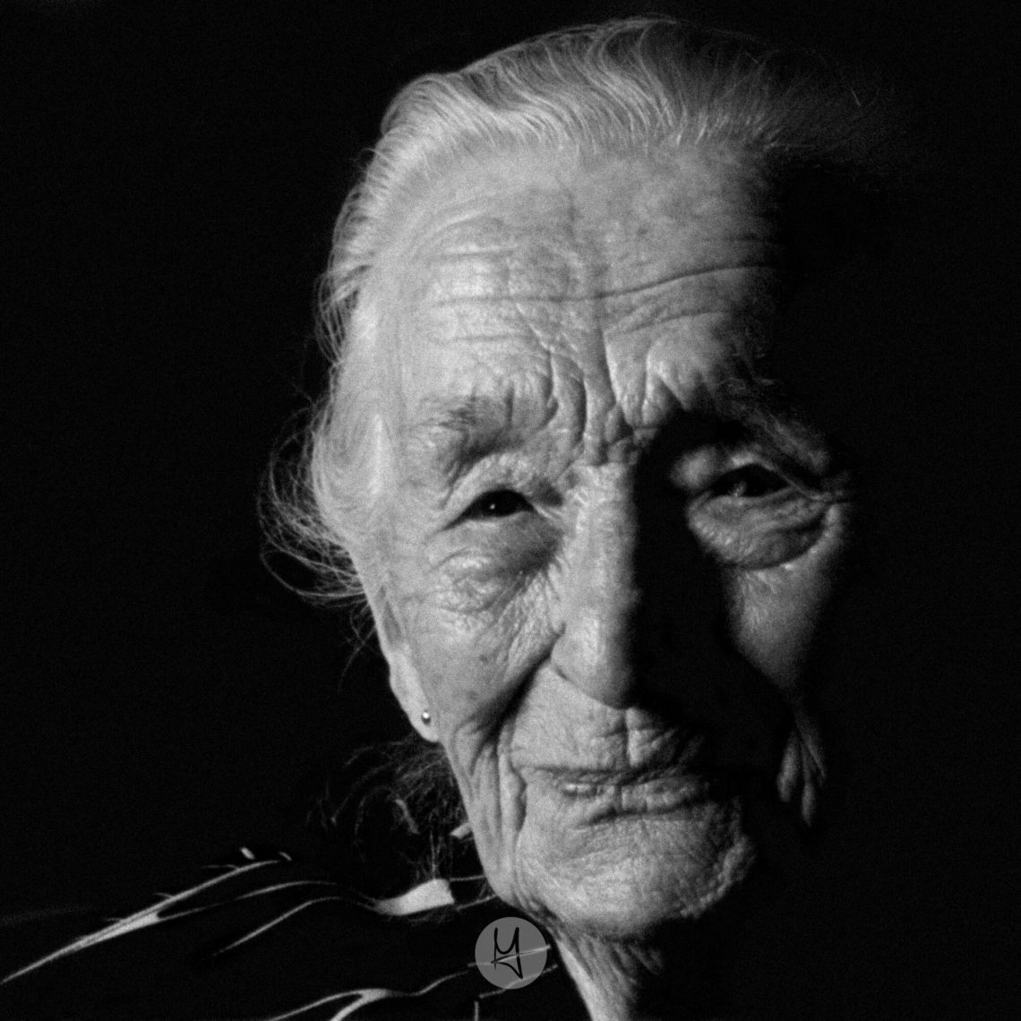 AnnaMeurer-old-face-portrait-Photo_1